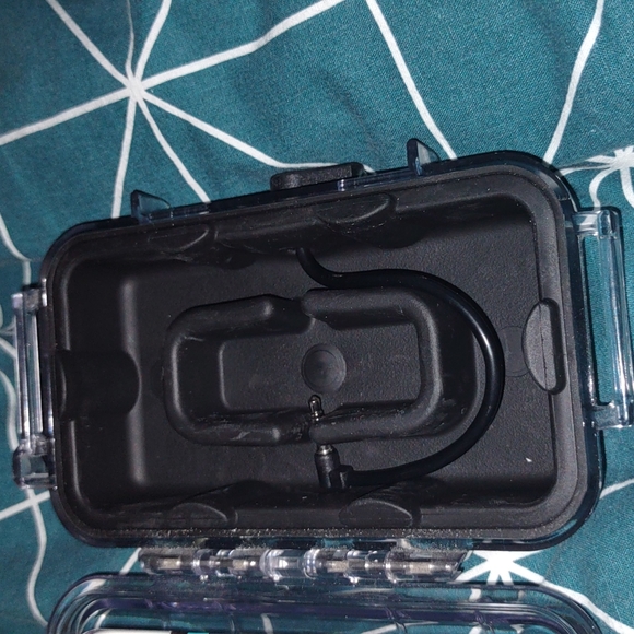 Pelican case for iphone 4 - Picture 4 of 4